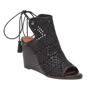 Lucky Brand Riskee Wedge Sandal size 6 black